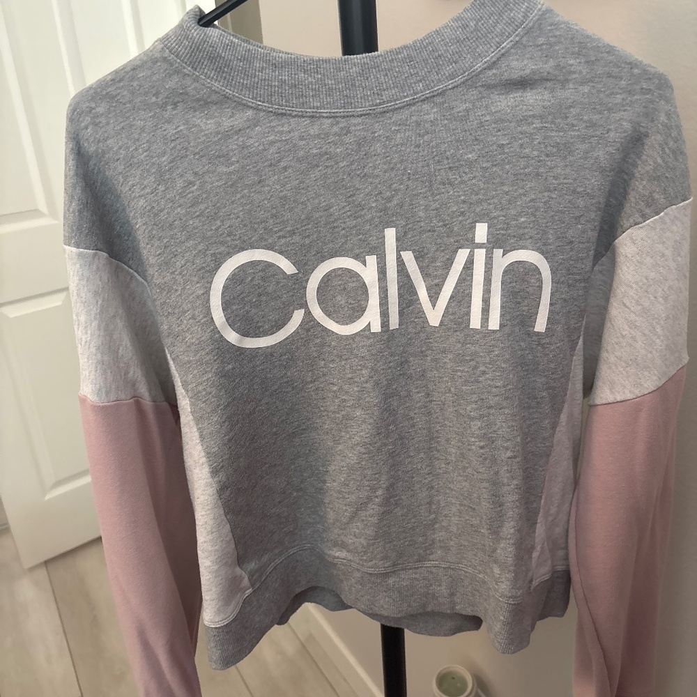 Calvin Klein Cropped Sweatshirt